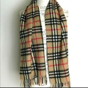 Vtg Burberrys of London 100% Cashmere Nova Scarf